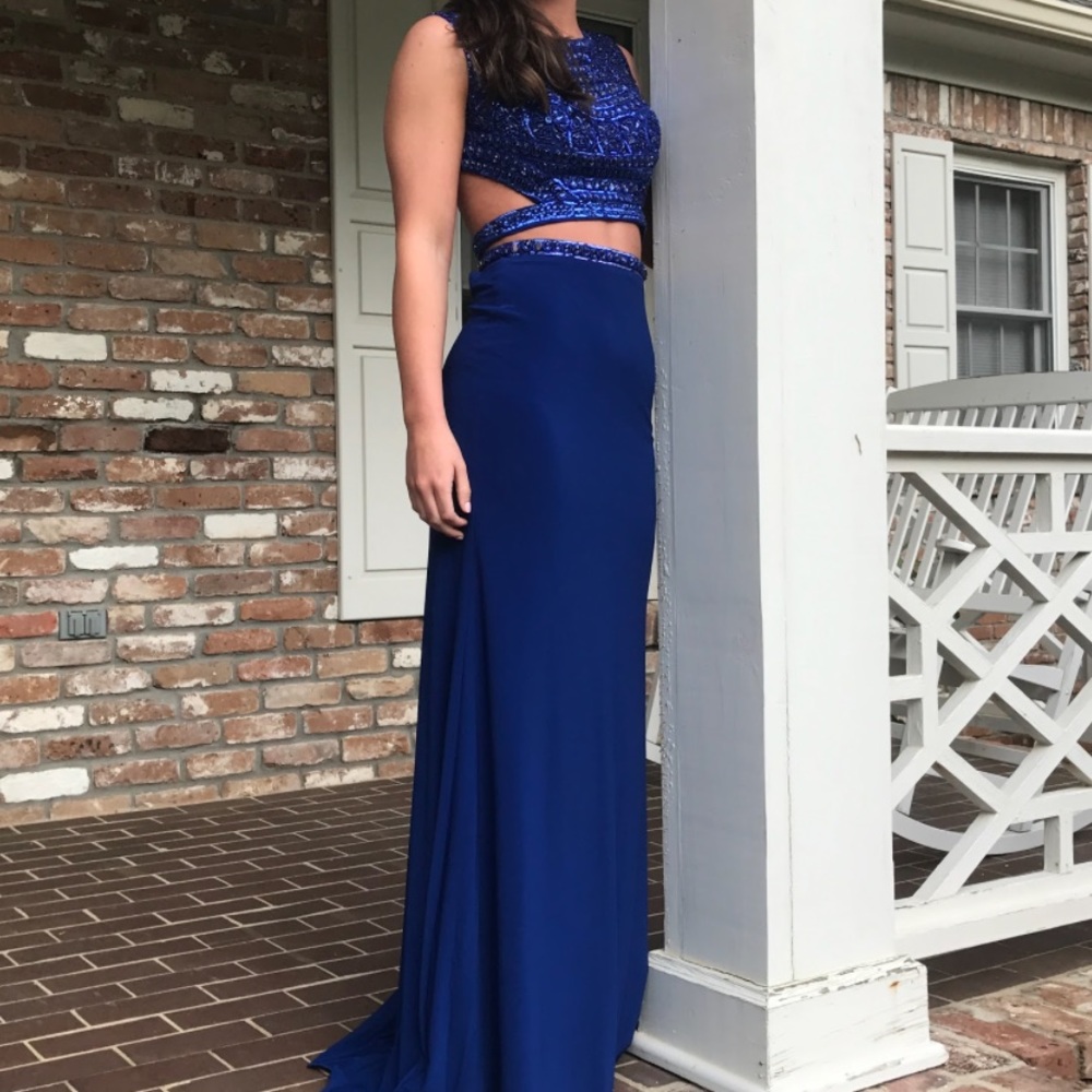 Blue prom dress Sherri hill